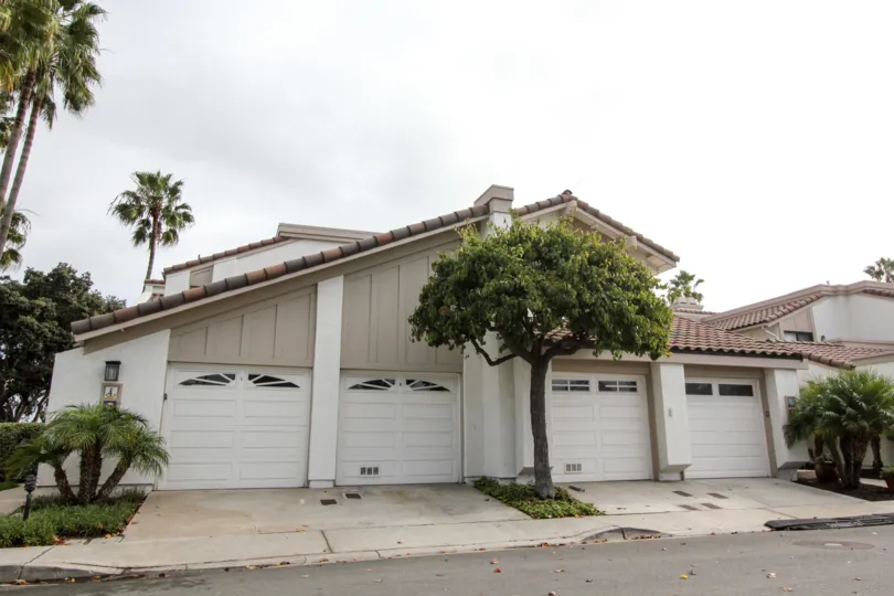TH IN CORONADO, CAE HOUSE IS IN CORONADO CAYS COMMUNITY