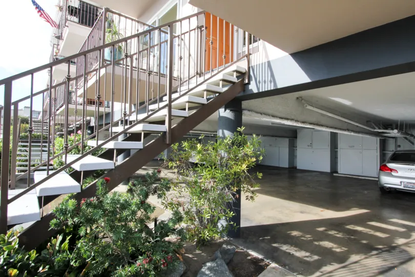 Residential building with underground parking at Glorietta Bay in Coronado Califonia