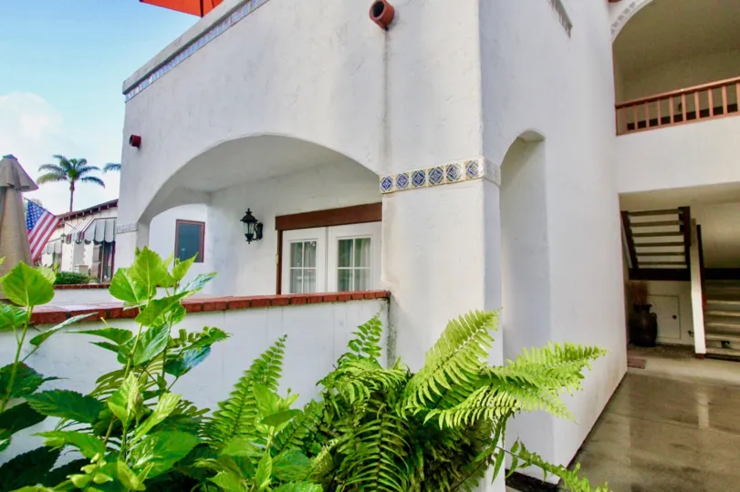 Beautiful home with nice gardens and staircase In Rancho Las Palmas