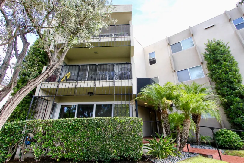 Star Park Condos Coronado California large building with apartments and garden