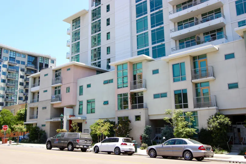 The street view of an apartment complex in Acqua Vista Downtown San Diego CA.