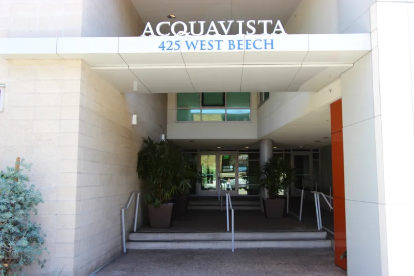 The front of the building at the address 425 West beach in Acqua Vista Downtown San Diego CA.