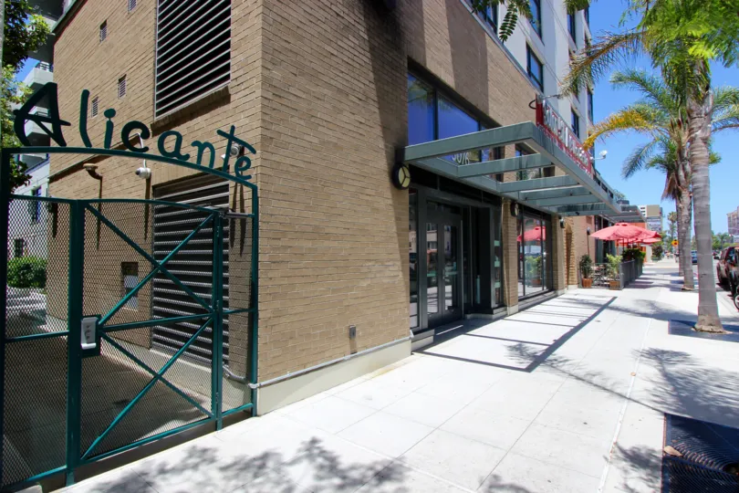 Another sunny day at the Alicante in Downtown San Diego Claifornia.