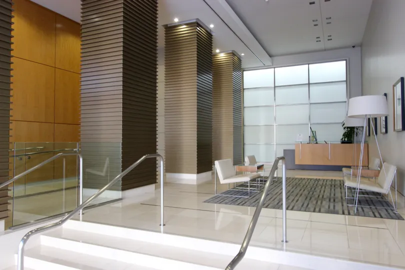 Beautiful lobby to relax or meet friends or have in Alta community.