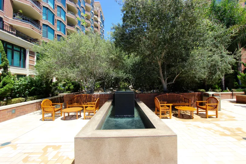 Outdoor lounge area for reading alone or having a drink with friends at Cityfront Terrace.