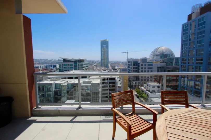 blue sky big city horizon view from terrace in Diamond Terrace