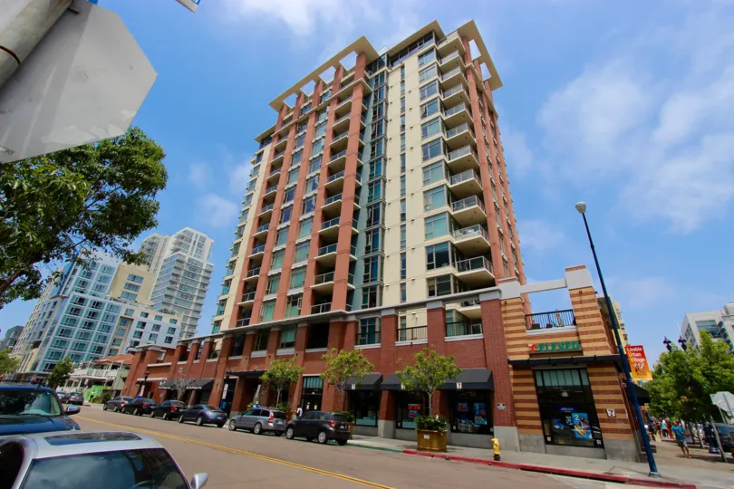 The modern Diamond Terrace building looms high in the Downtown San Diego skyline.