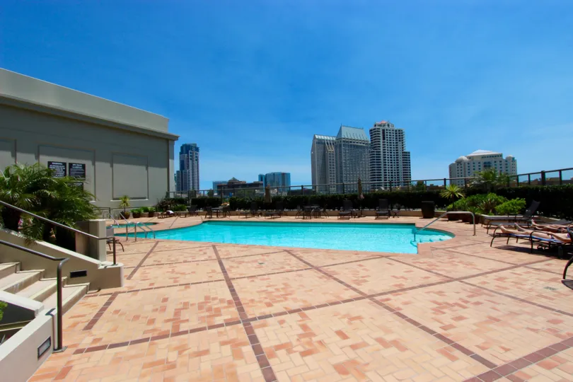 A roofttop deck at Electra condos provides a stunning view of the city