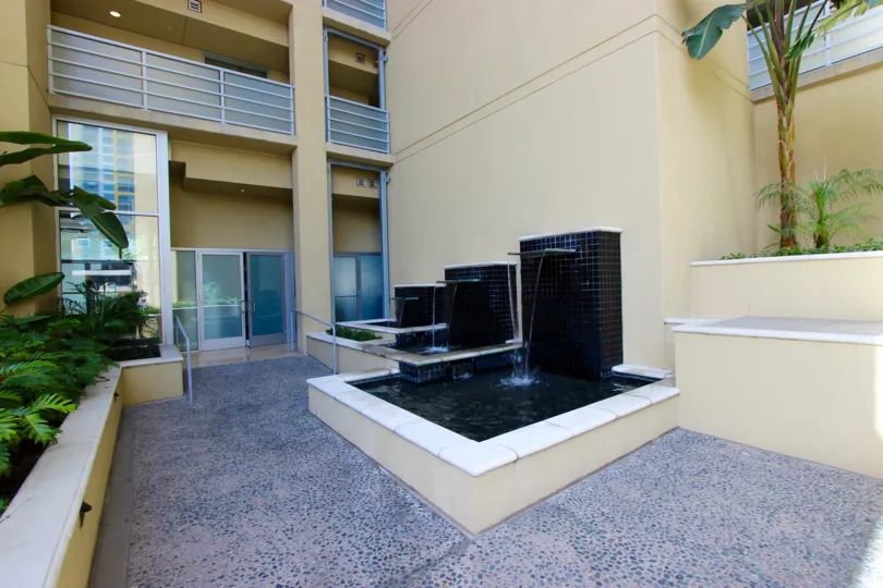 An outdoor courtyard in the Element community in A lounge in Alicante community CA.