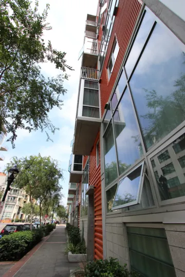 Fahrenheit is more than a place to live, it has been constructed as an architectural experience.