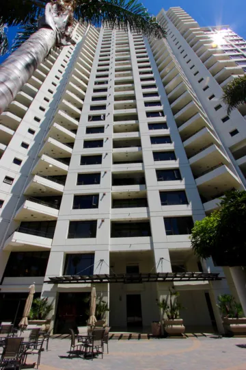 A sunny day view of a high rise building in Park Place, San Diego