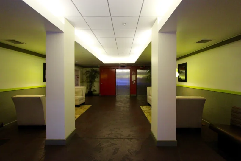 Portico in Downtown San Diego, California, Modern Lobby