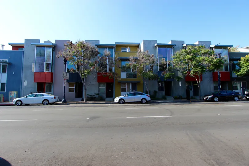 Rowhomes on F in Downtown San Diego, CA. Street View