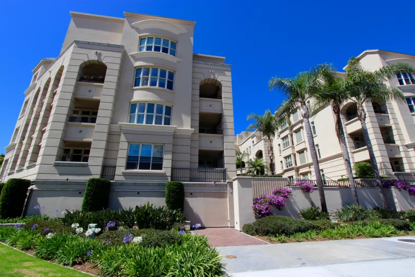 A multi-story building in Downtown San Diego, California in the community of Watermark.