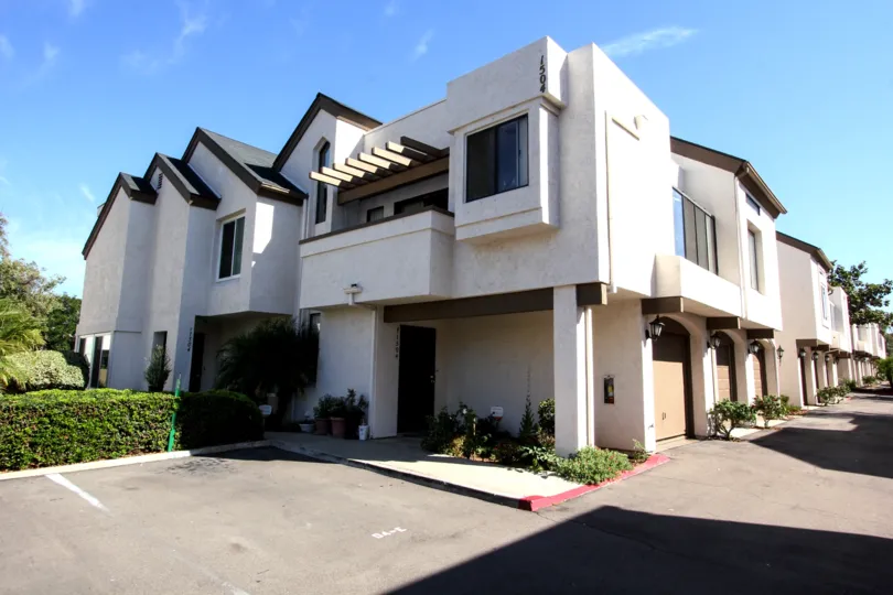 ALT="Beacon Street Community at El Cajon in California"