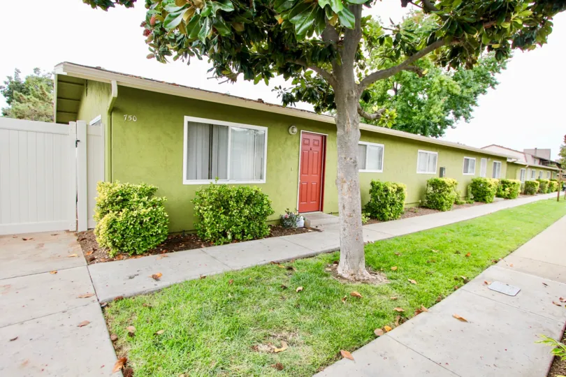 ALT="Casitas De Anza Community at El Cajon in California"