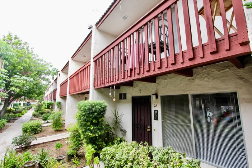 ALT="Cherrywood Park Community at El Cajon in California"