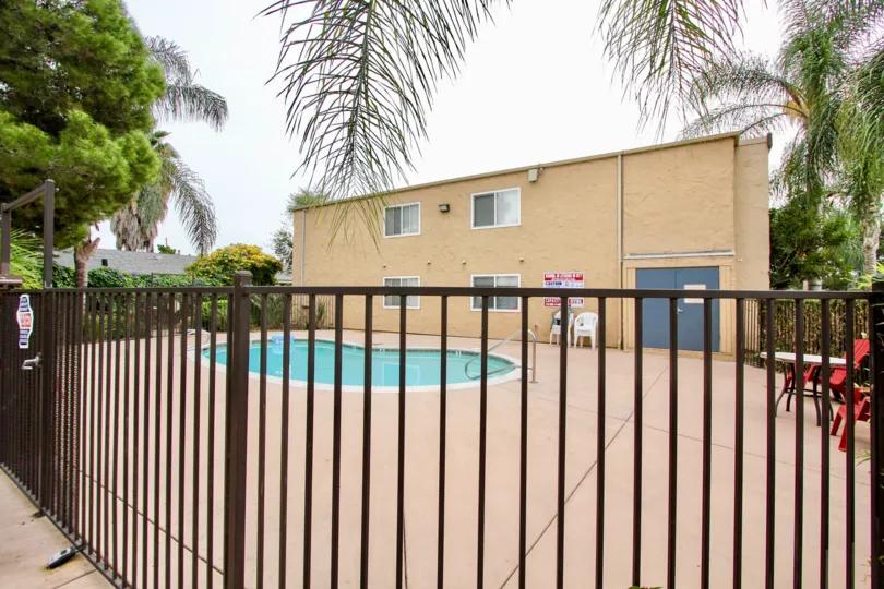 ALT="La Quinta Gardens Community at El Cajon in California"