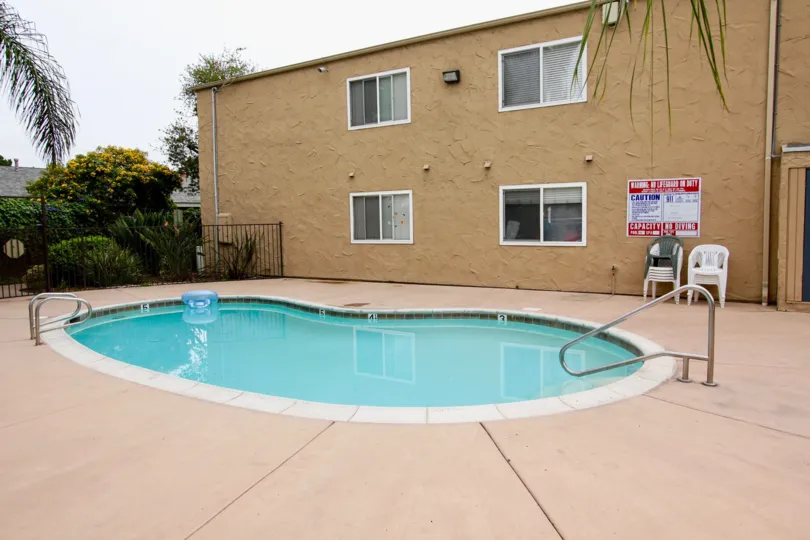 ALT="La Quinta Gardens Community at El Cajon in California"