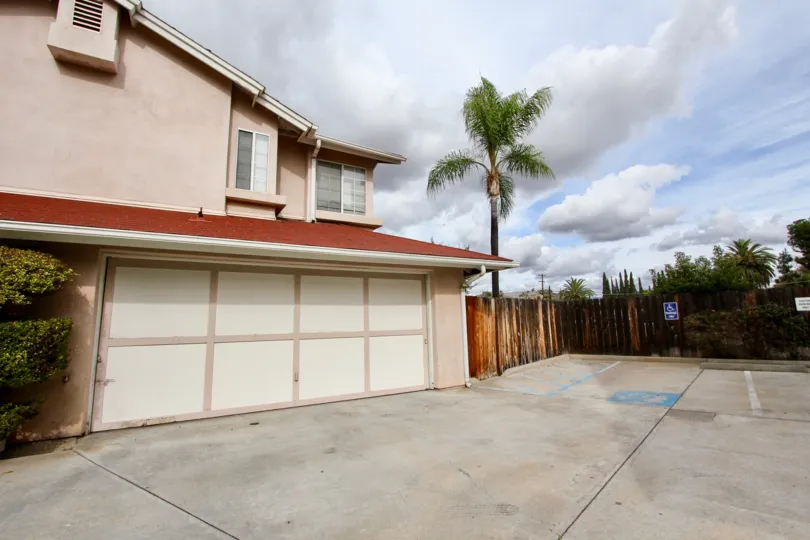 A BEAUTIFUL BIG VILLA AND HAVING A NICE WINDOWS LOT OF TRESS