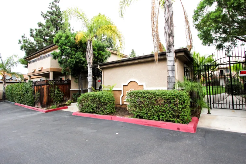 a most attractive bungalow with beautiful tree and garden comfortable climate clean way visit with with family in weekend