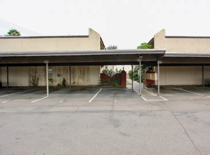 ALT="Oakdale Park Community at El Cajon in California"