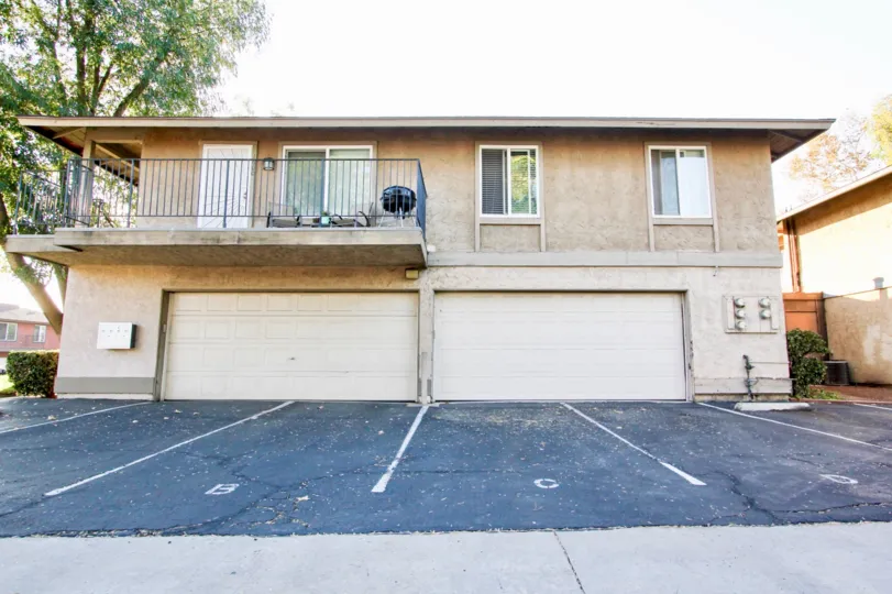ALT="Pepper Drive EstatesCommunity at El Cajon in California"