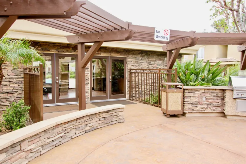 Beautiful pergola at Stonemark on Avocado with no smoking allowed