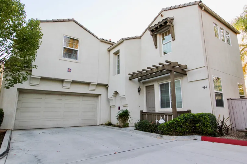A photot of a large Townhouse in El Cajon California