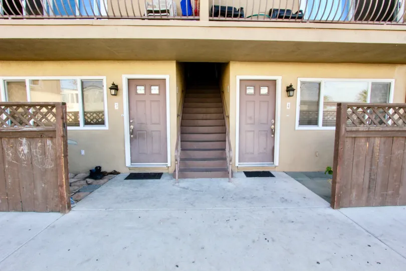 small and beautiful most attractive house long and clean waywith comfortable climate visit with family in weekend