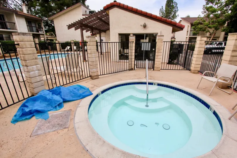 Hot tub with built in steps at Villa Madera in El Cajon California