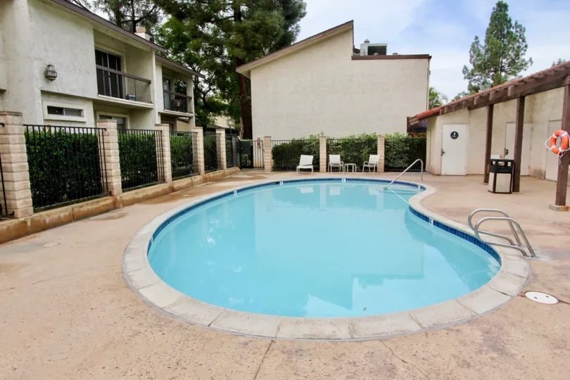 A perfectly clean swimming pool in the Vila Madera apartment complex.