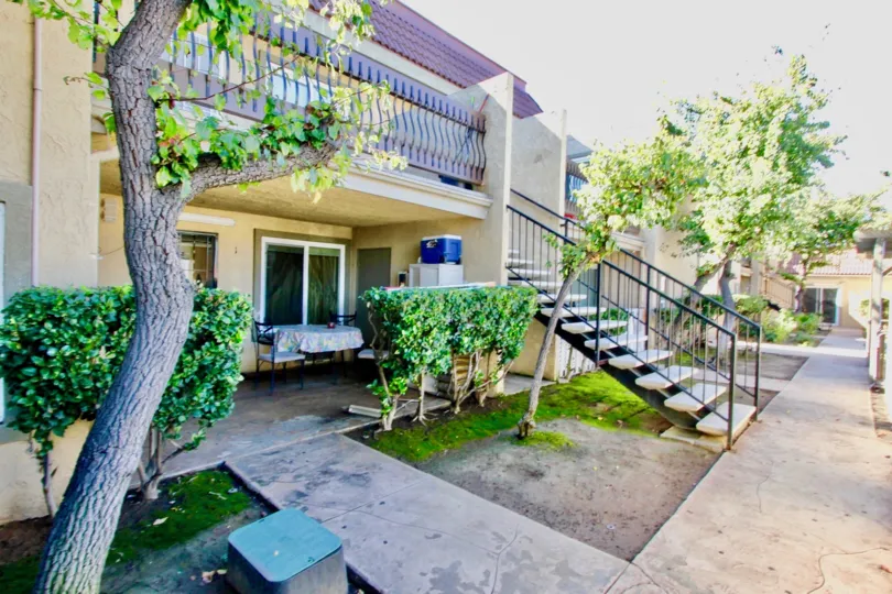 a most attractive bungalow with beautiful tree and garden comfortable climate clean way visit with with family in weekend