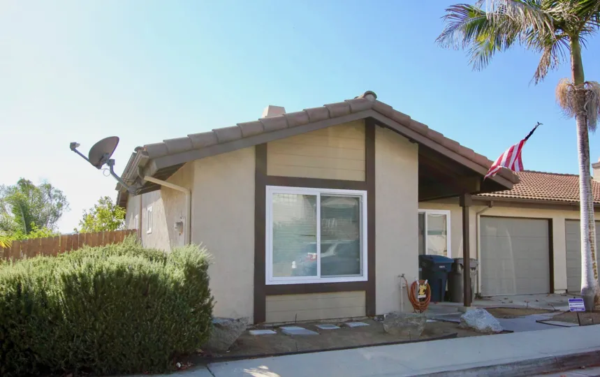 Home with two attached garages at Avocado Estates in Escondido California