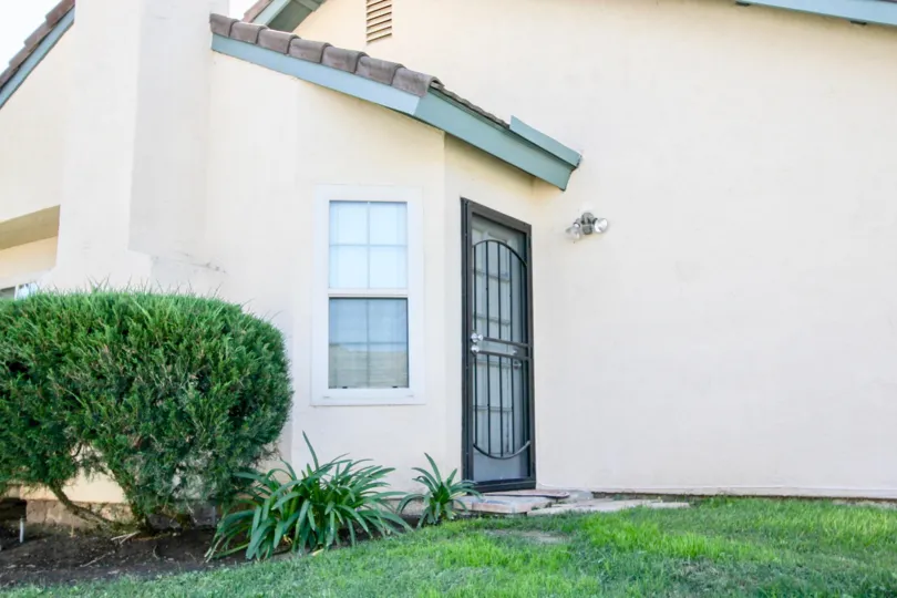 Cape Concord , Escondido ,: California,white building,lawn