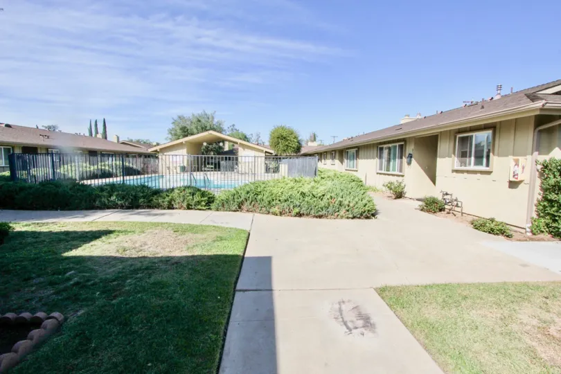 Holiday Gardens Escondido is a perfect green lovers paradise