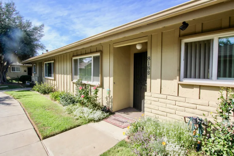 8188 Holiday Gardens in Escondido California on a sunny day