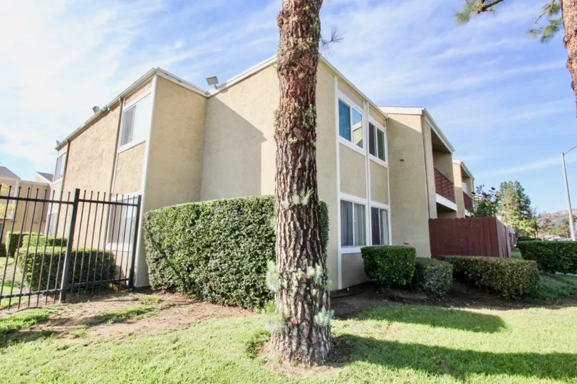 Side view of apartment building in the community of Midway North in Escondido, Ca on a sunny day.