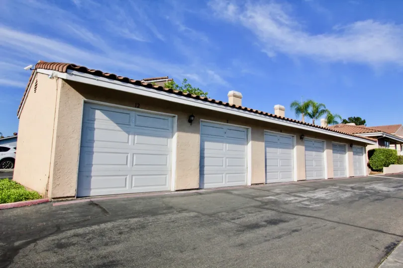 Driveway and garages at Mountain View Villas in Escondido California