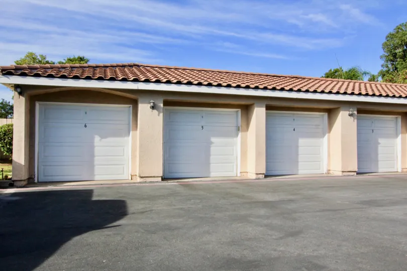 Mountain View Villas in Escondido, California is spacious, beautiful and accomodates all your excesses and occasions