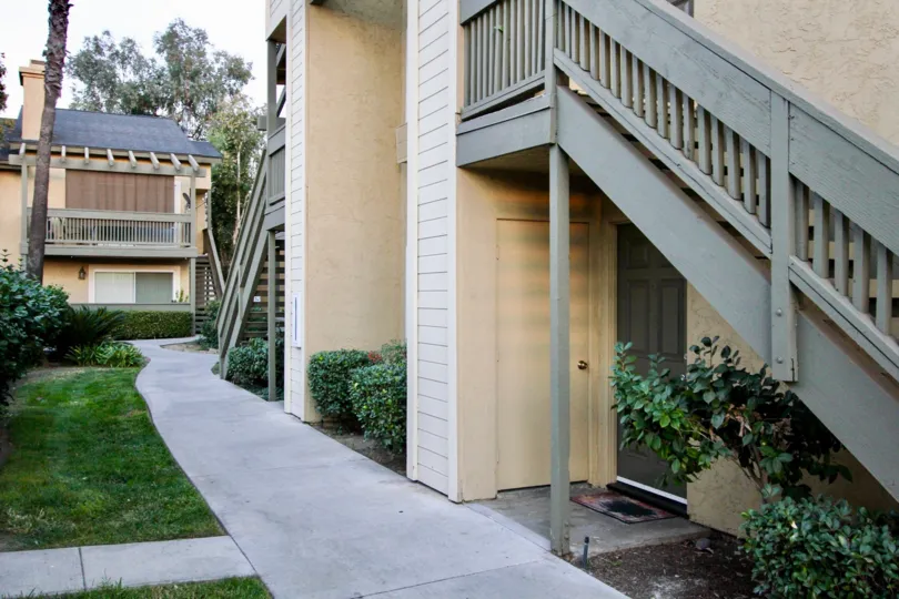 A strip of green lawn in front of a residential building at Sienna Hills in Escondido CA