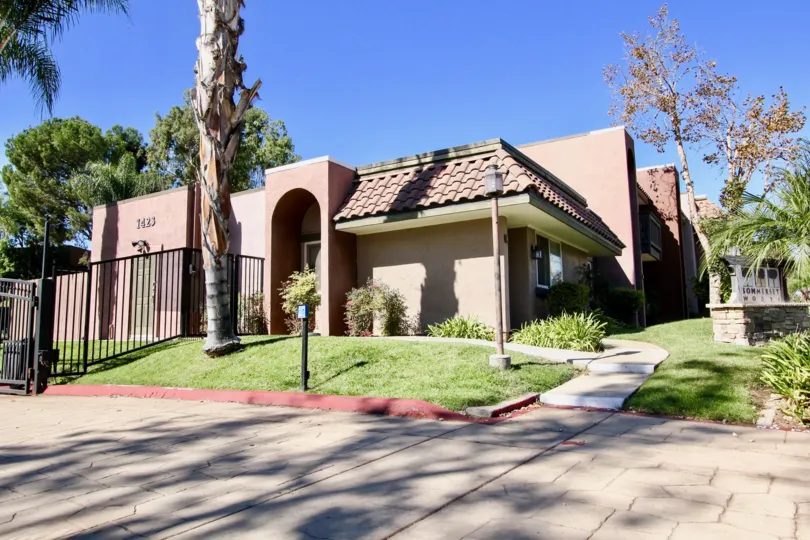The sideview of a unit in the Sommerset Woods community in Escondido, CA.