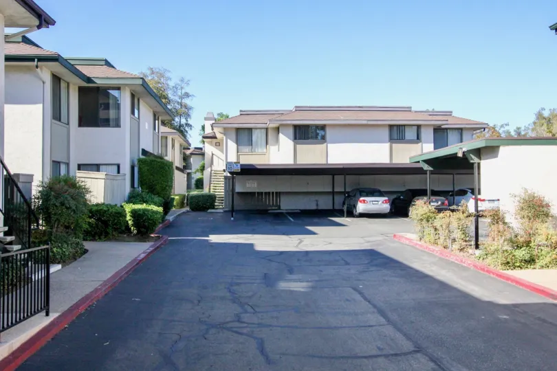 Vermonth Villas houses are very organized and clean. They have good architectural structure.