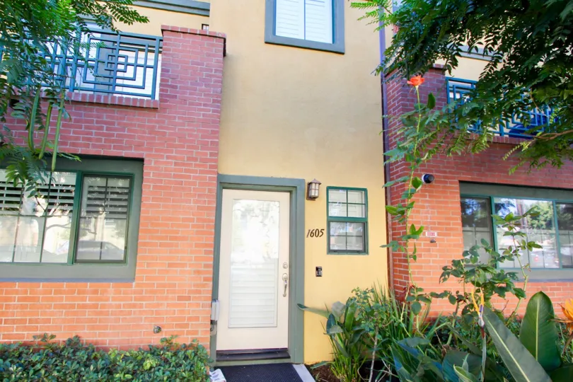 find your dream villas at 12 on Polk in Hillcrest, California