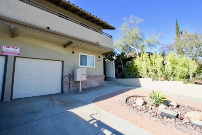 4062 georgia is palm house of the hillcreest city in california