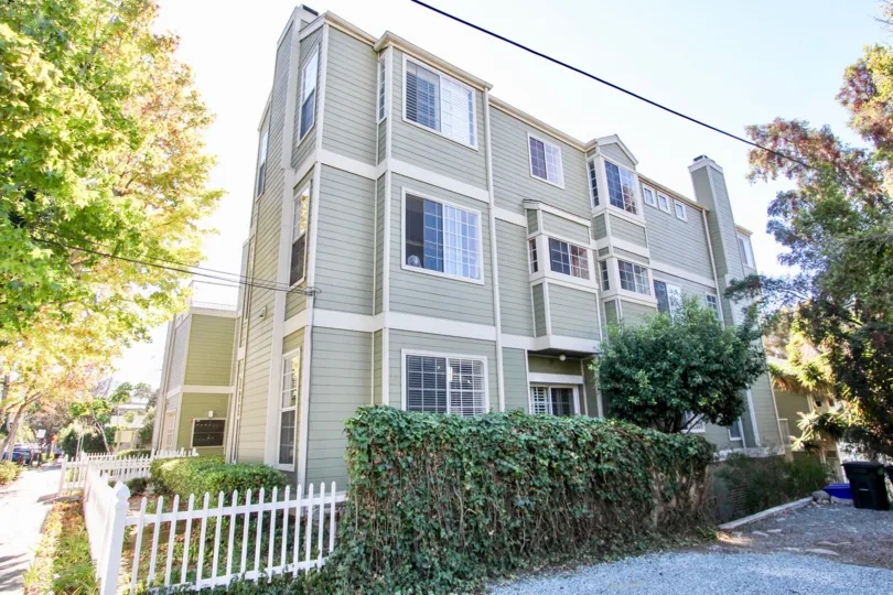 Fantastic Arbor Village In Hillcrest California Country