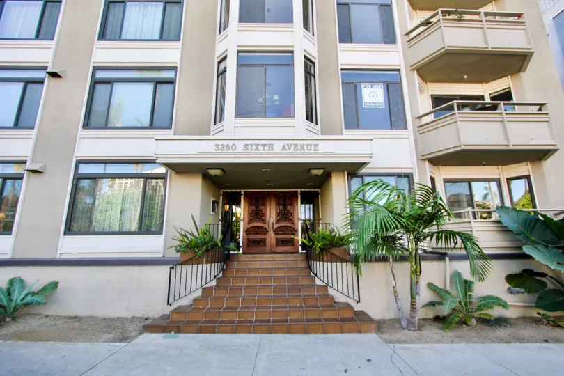 balboa park terrace is a hotel model house of the hillcrest city in ca