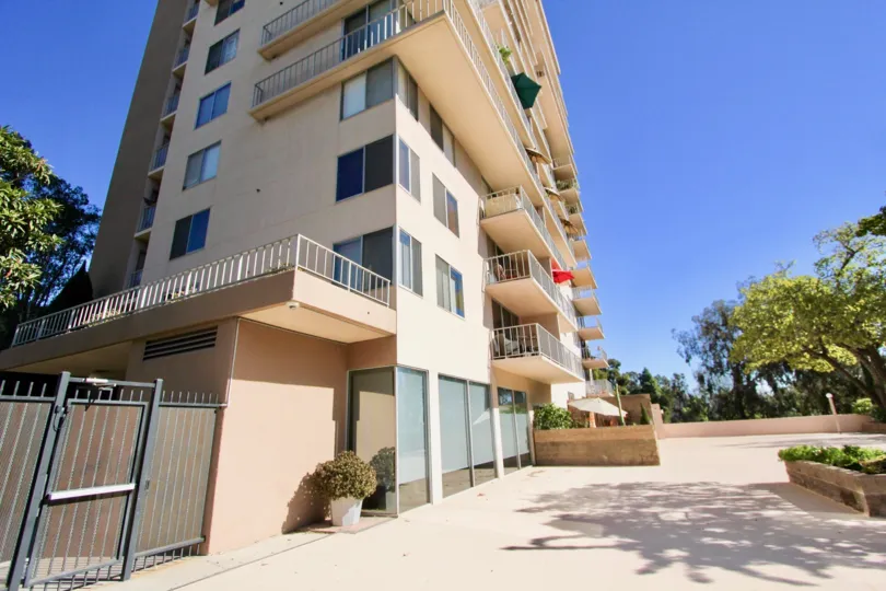 A SHINY DAY IN THE Coral Tree Plaza WITH BEAUTIFUL flat and garden