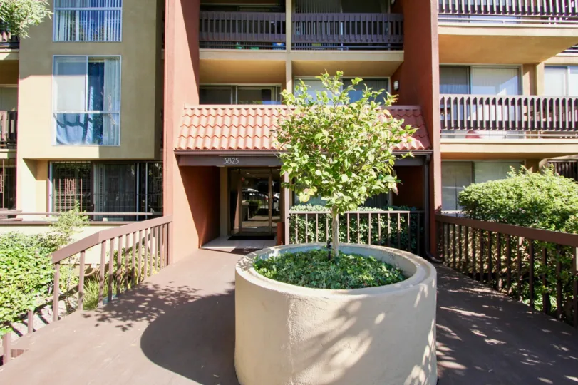 A sunny day in the area of Loma Cresta, wooden fence, outside, balcony, window, sidewalk