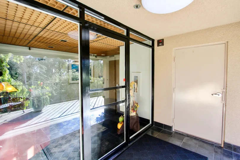 the maple front is a glass house of the hillcrest city in ca